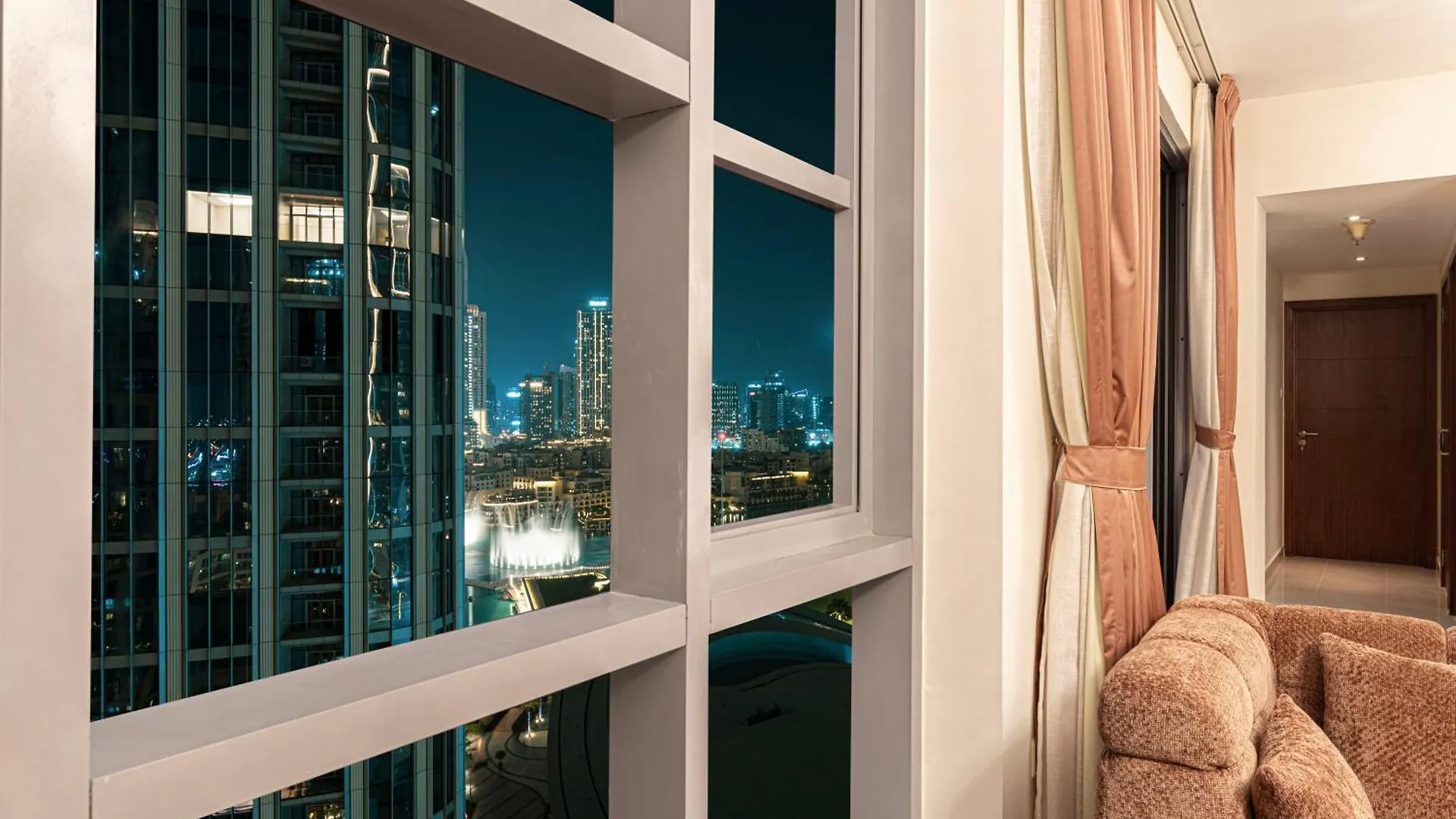 Splendid 2Br Burj Khalifa & Fountain View Apartment Dubai