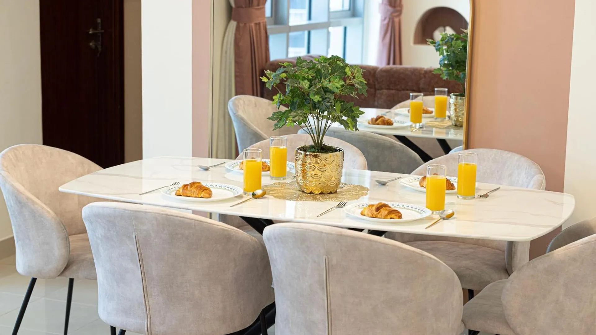 Splendid 2Br Burj Khalifa & Fountain View Apartment Dubai