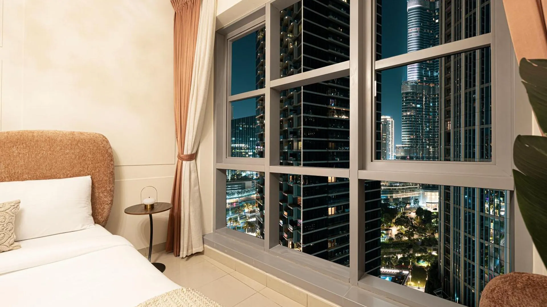 Splendid 2Br Burj Khalifa & Fountain View Apartment Dubai United Arab Emirates