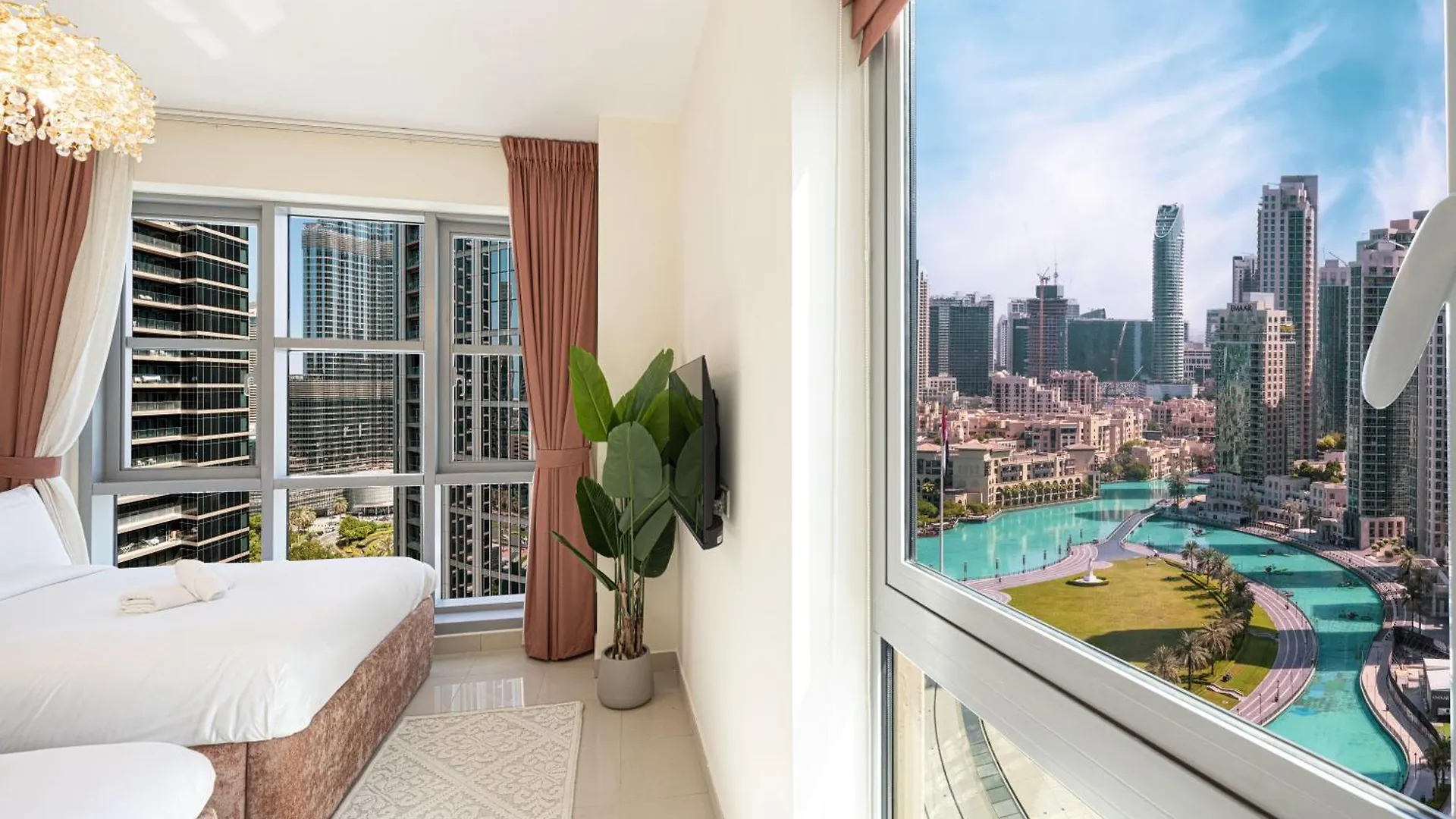 Splendid 2Br Burj Khalifa & Fountain View Apartment Dubai